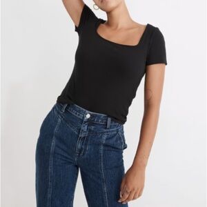 Women’s Black Square-Neck Ribbed Short Sleeve Top
